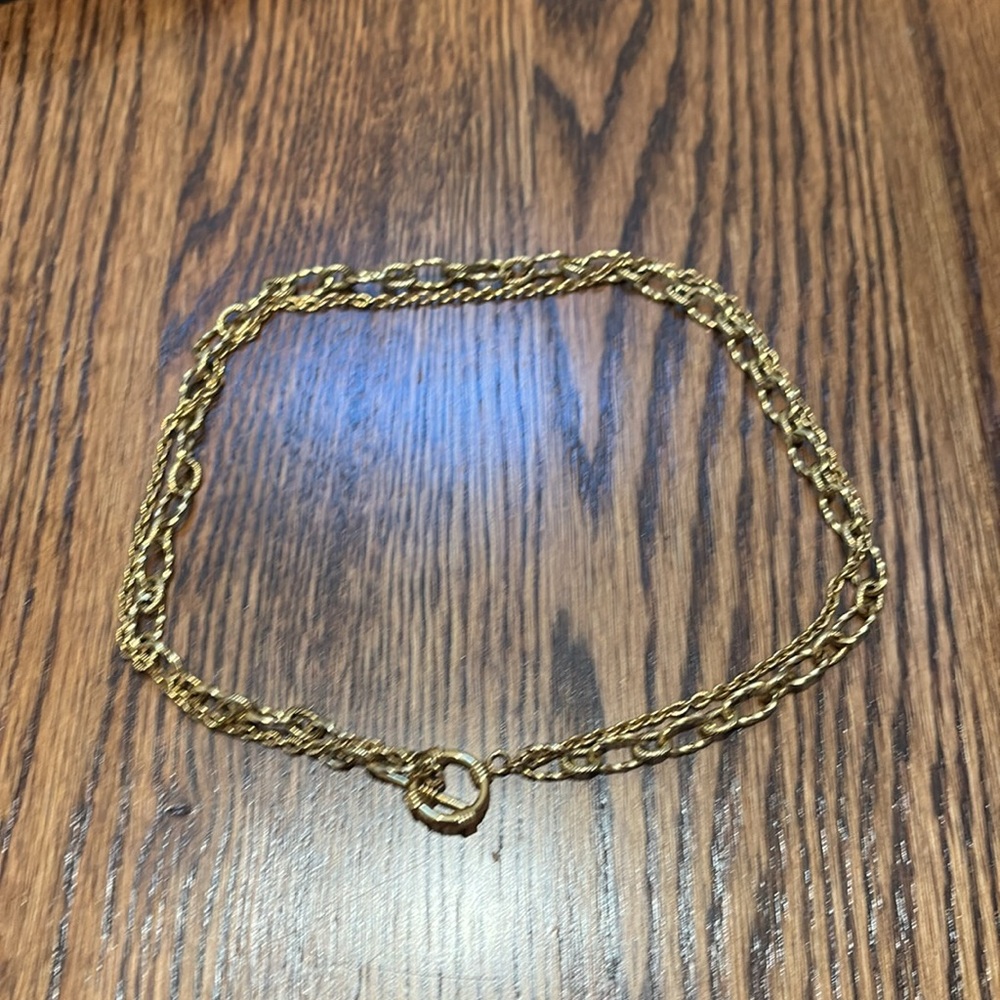 Amber Sceats necklace
